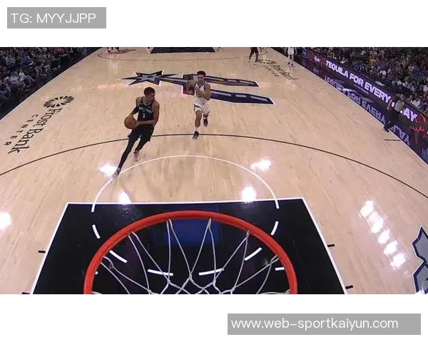 米奇谈文班遭戈贝尔垫脚经历直言疼痛但坚持完赛应无大碍 米奇谈文班遭戈贝尔垫脚经历直言疼痛但坚持完赛应无大碍